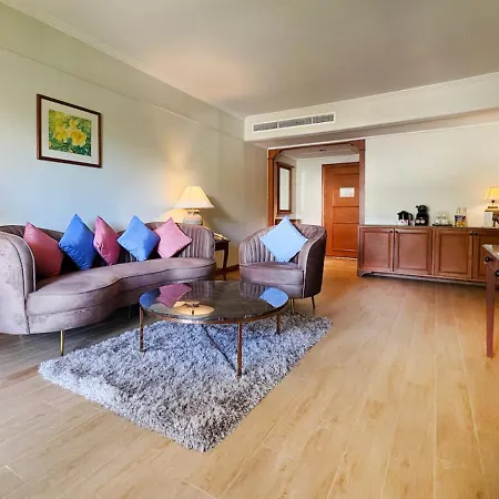 Amora Beach Resort Phuket - SHA Extra Plus Strand Bang Tao Exterior foto